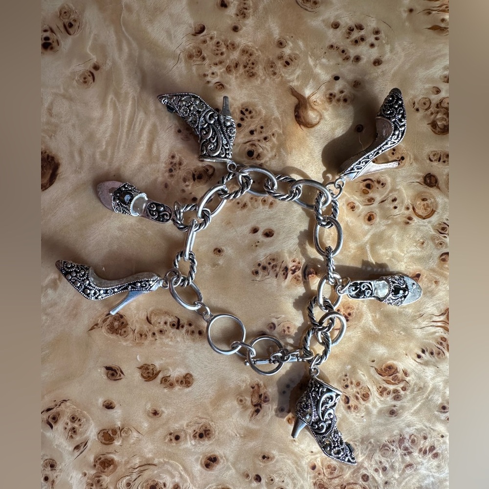 Shoe Charm Bracelet Studs & Jewels Silver Tone Boots Kitten Heel & Pumps
